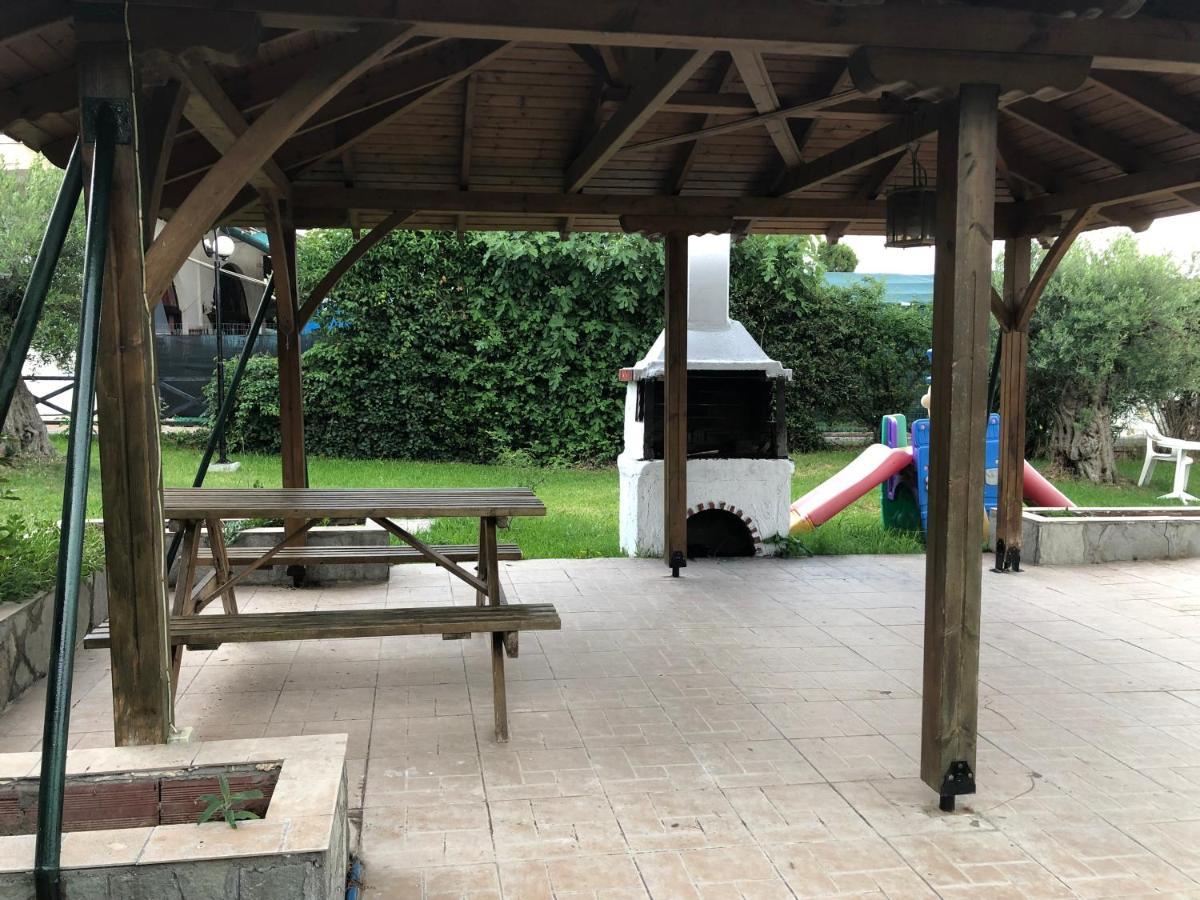 Thea Sea Apartment Nea Moudania Dış mekan fotoğraf